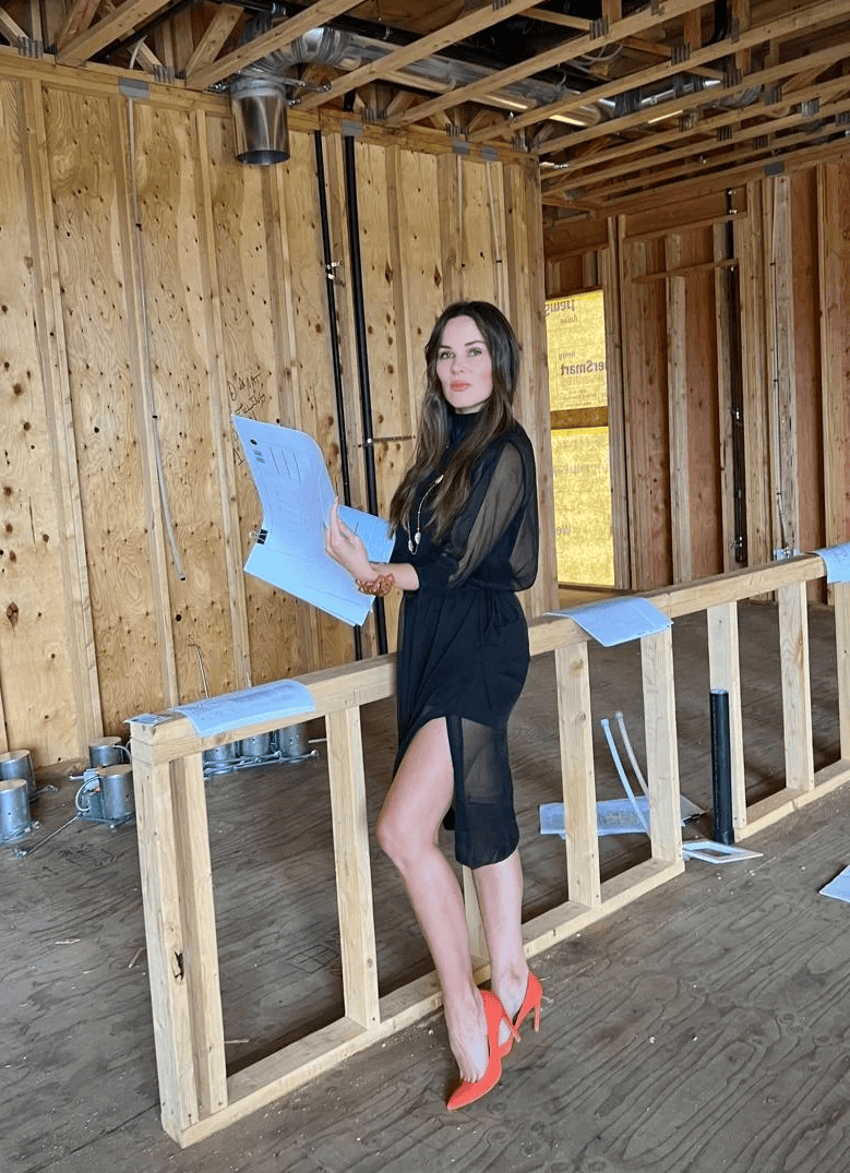 Ariana Designs & Interiors on construction site